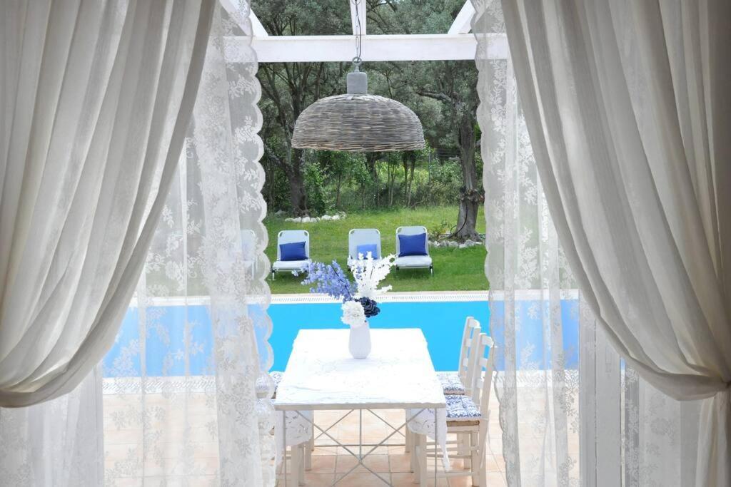 Villa Erietta Near Lefkas Center Apolpaina Exterior foto