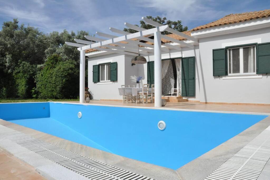 Villa Erietta Near Lefkas Center Apolpaina Exterior foto